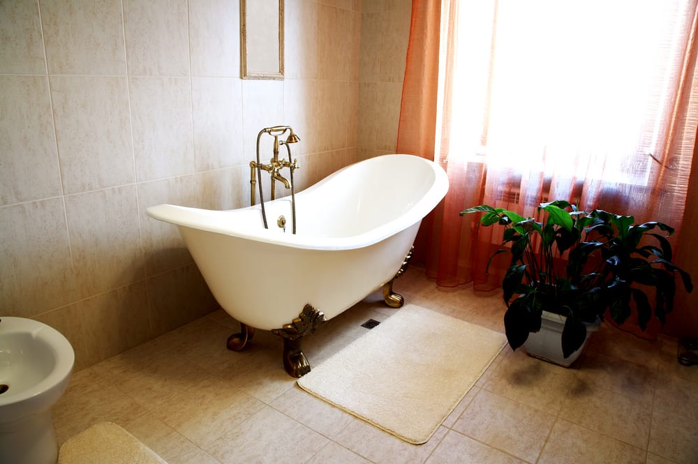6 Tips to Improve the Safety of a Bathroom for Seniors