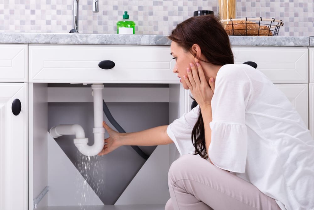 Electric Water Heaters Vs. Gas: Benefits, Drawbacks, & Components